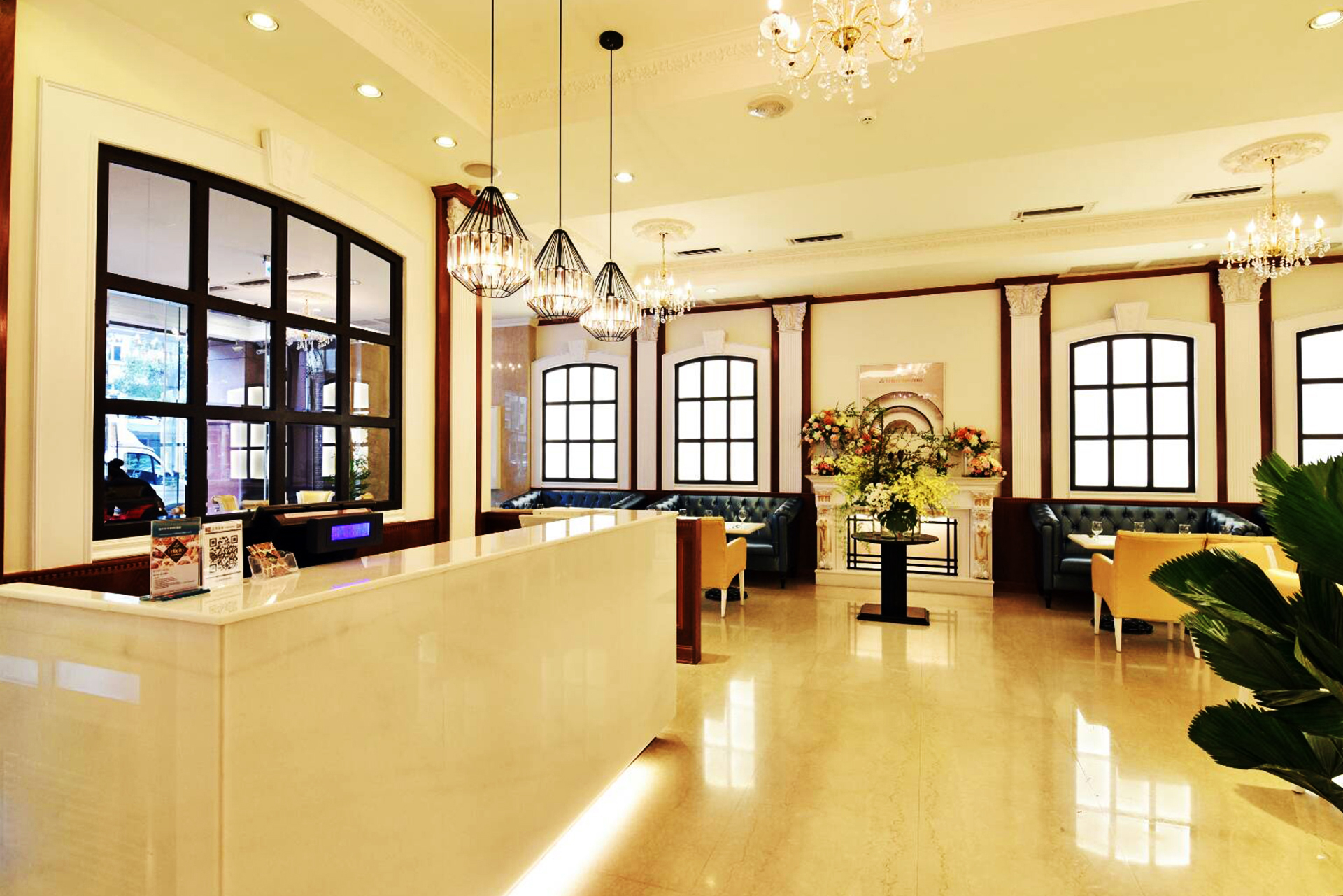 陽光大飯店-櫃台接待